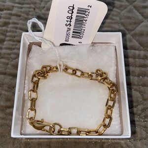 Gold chain bracelet